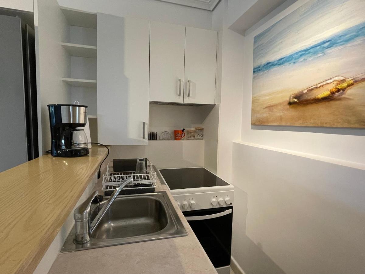 Kalimera Alimos Apartment Афины Экстерьер фото