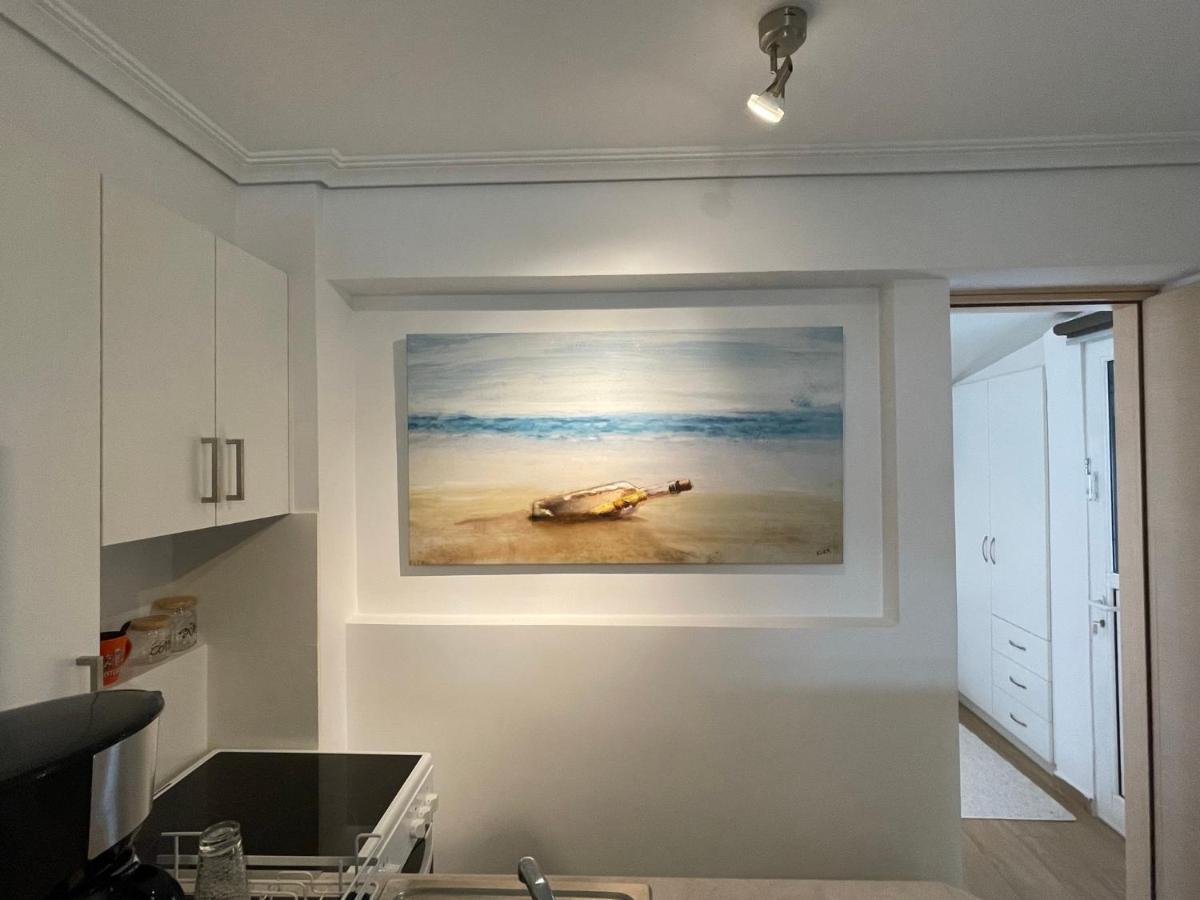 Kalimera Alimos Apartment Афины Экстерьер фото