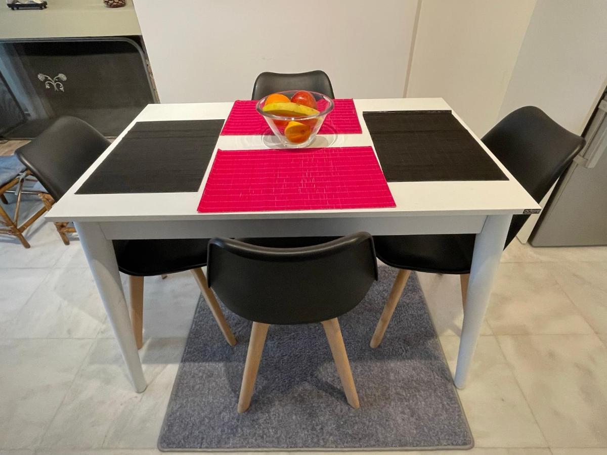Kalimera Alimos Apartment Афины Экстерьер фото